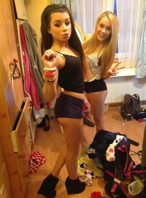 hot college girls naked