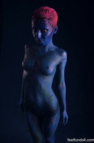 big tits body painting