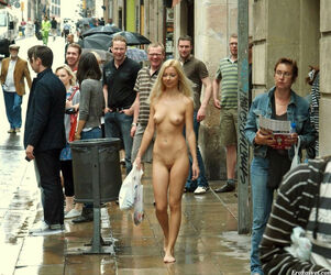 eurotrip nakedness. Photo #5