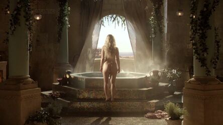 daenerys targaryen naked sequence. Photo #1