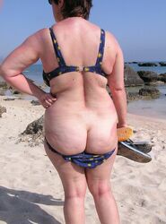 mature beach nudist. Photo #1