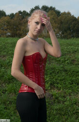 hot girl in tight leather. Photo #6