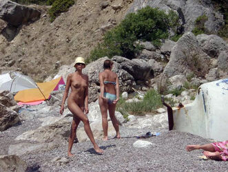 black woman nude beach. Photo #3