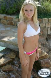 cute teen in bikini. Photo #5
