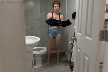 toilet spy videos. Photo #4