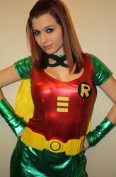 sexy robin girl costume. Photo #2