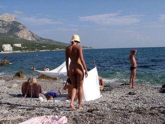 hot hairy men naked. Photo #1