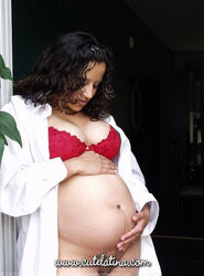 nude pregnant latina. Photo #4