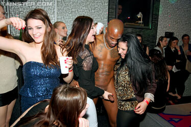 bachelorette party stripper. Photo #2