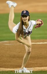 sexy baseball girl. Photo #2