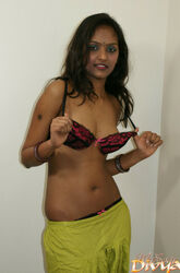 indian girls nude. Photo #2